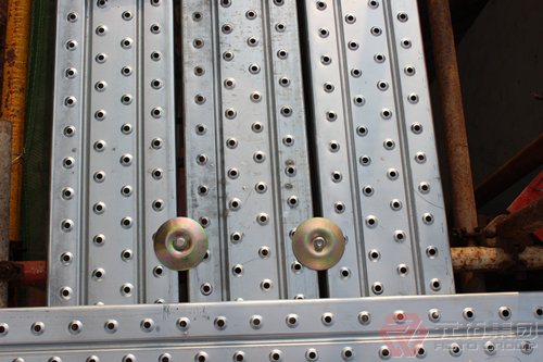 腳手板的規(guī)格及種類有哪些？