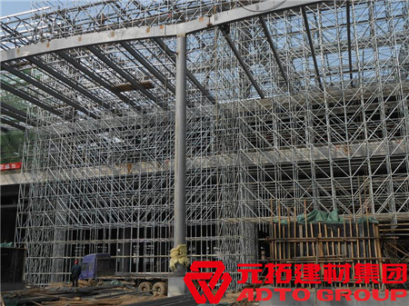 湖北腳手架廠家：雨期施工如何搭建腳手架？